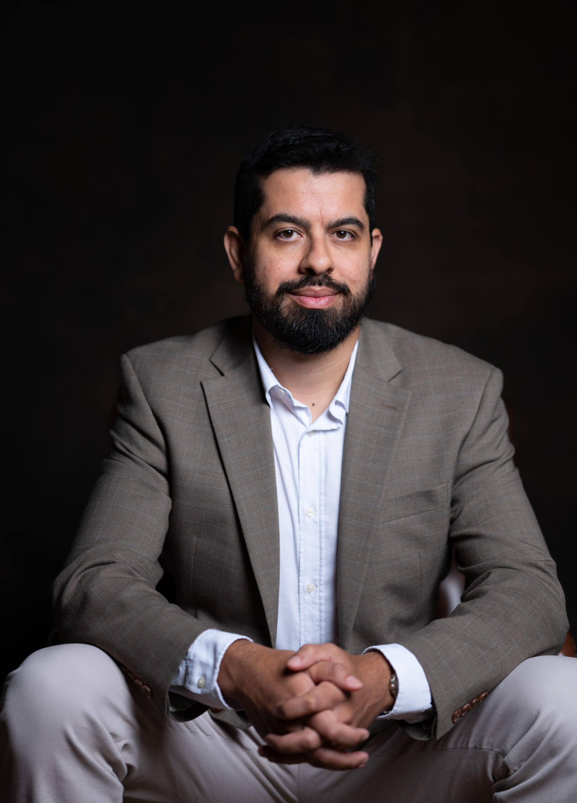 Dr. Rafael Gomes em retrato profissional